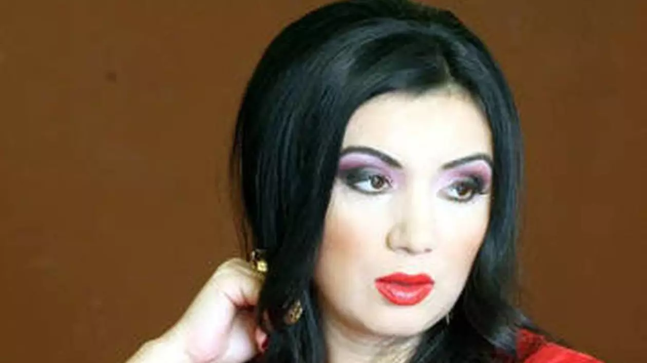 Adriana Bahmuţeanu, IMAGINI DE PE MASA DE OPERAŢIE! Uite ce a mărturisit vedeta | FOTO ÎN ARTICOL