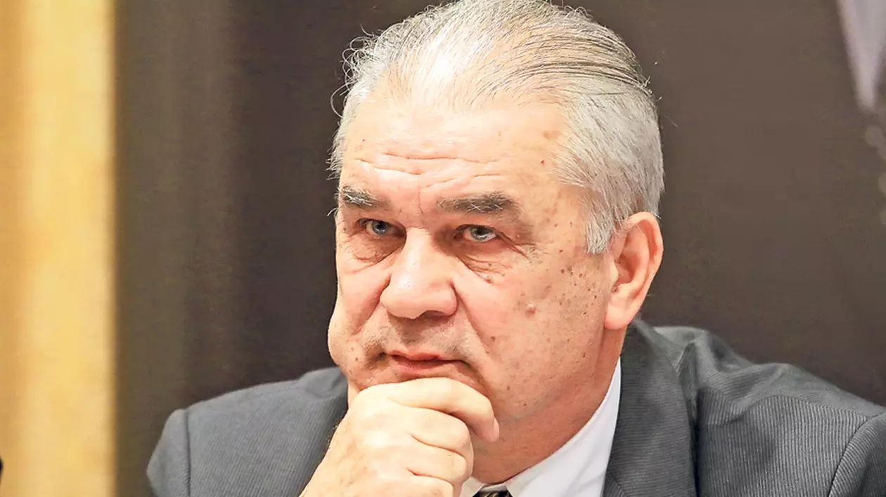 DEZVĂLUIRI LIBERTATEA | «Generalul» are scrisă demisia! Anghel Iordănescu este primul nume mare care vrea să părăsească FRF după înscăunarea lui Răzvan Burleanu