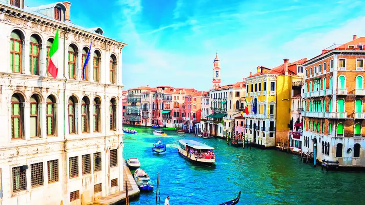 Locuitorii din Veneția, enervați de turiști: “Ne distrugeți orașul”