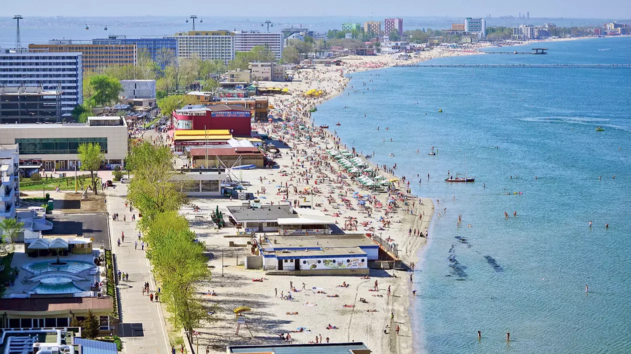 SEZONUL ESTIVAL a început cu RESTRICŢII DE CIRCULAŢIE în Mamaia