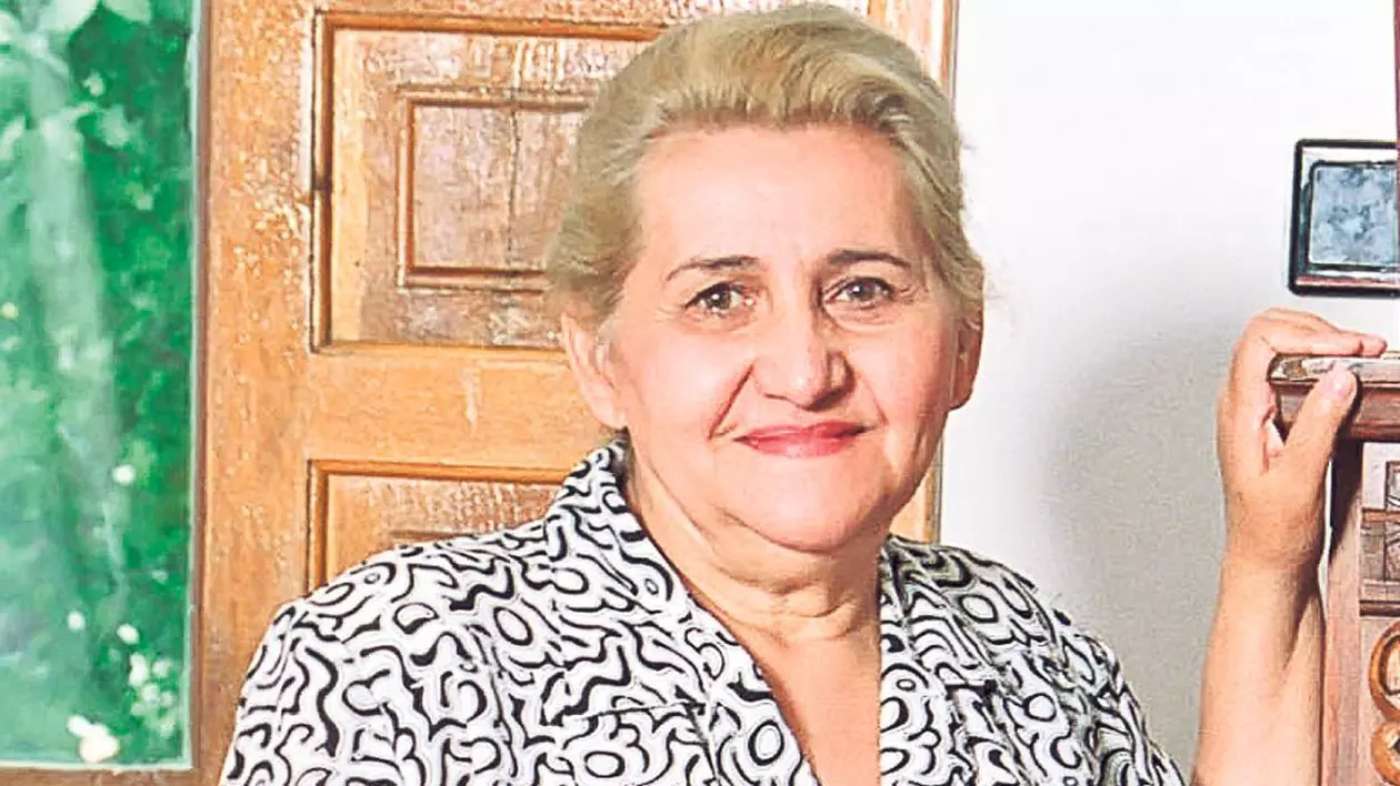 Gabi Luncă s-a trezit cu 16 nepoţi în poartă | FOTO