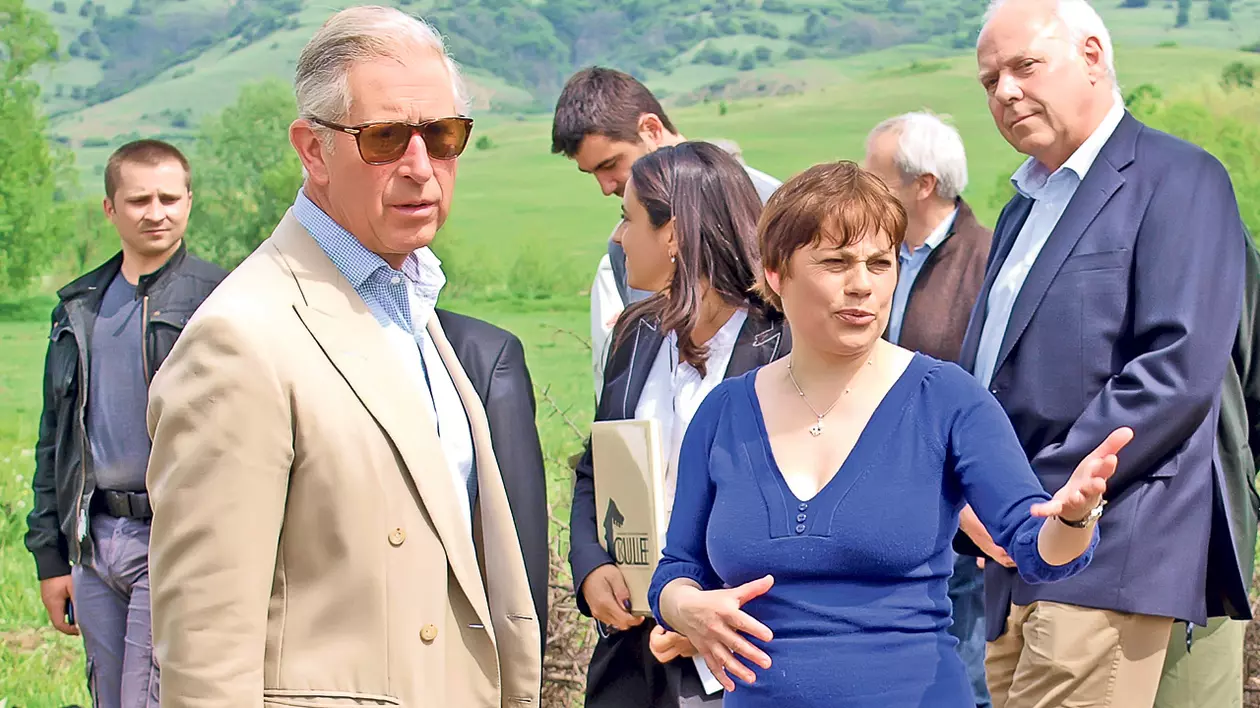 Gata vacanţa la ţară! Prinţul Charles şi-a încărcat bateriile