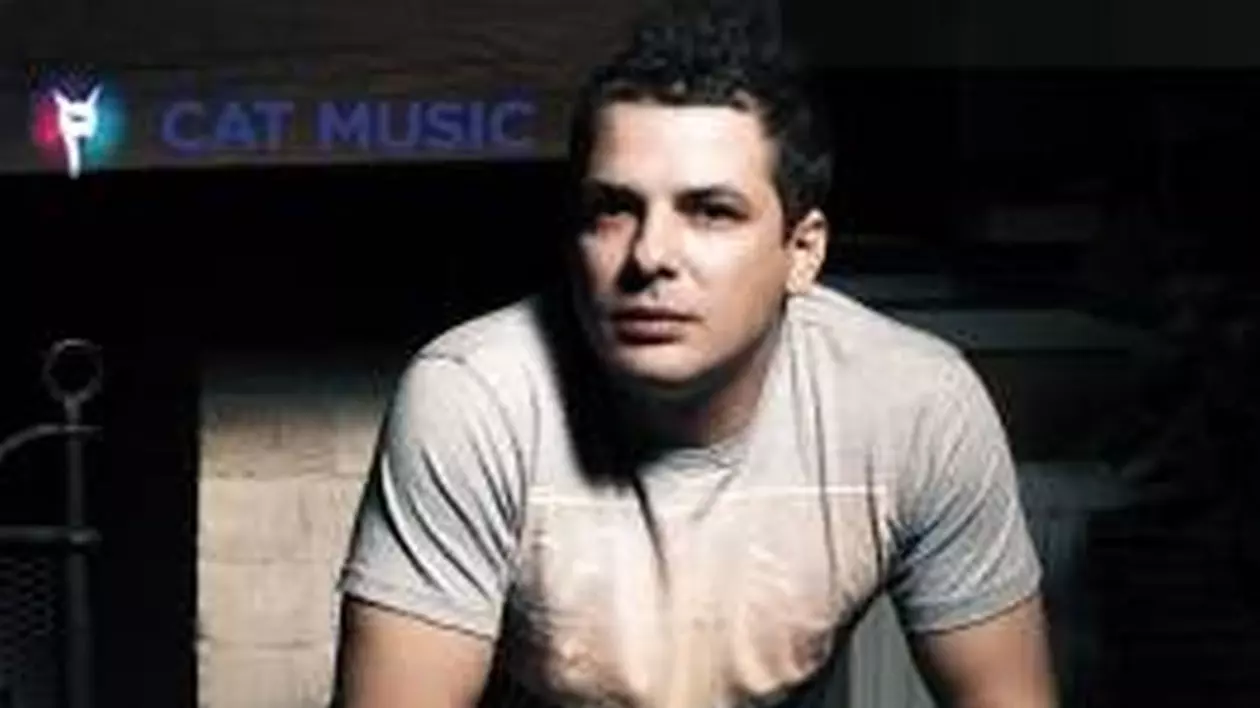 Nick Kamarera a scos un single nou, cu frumoasa EiLA, Weekend de Vară! VIDEO