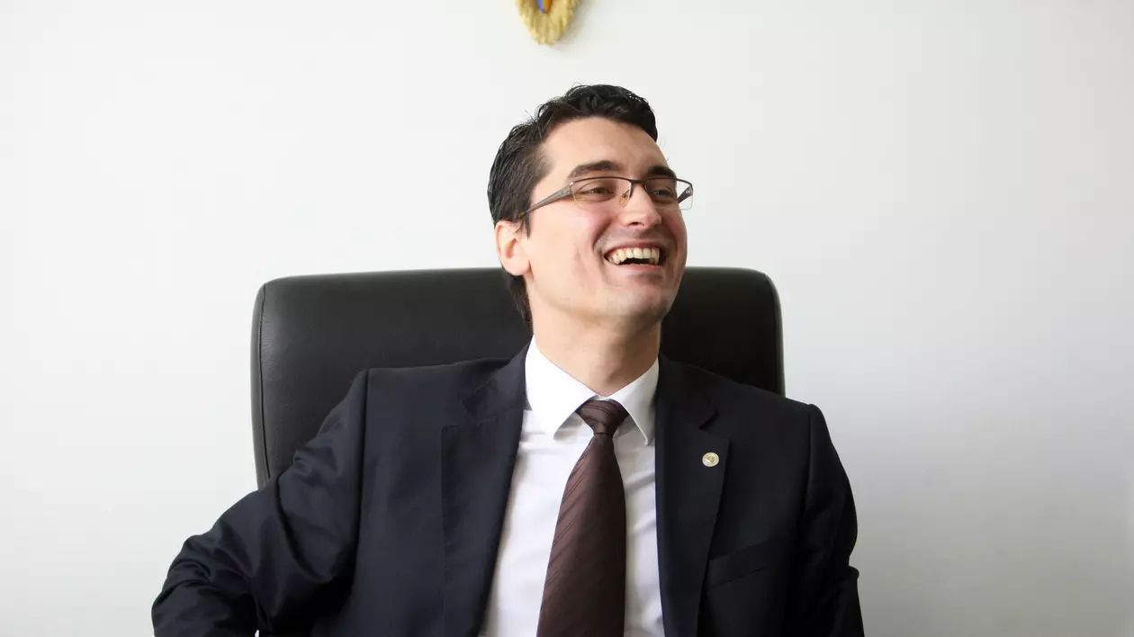 Se schimbă sistemul de licenţiere. Ce păţesc echipele cu probleme 