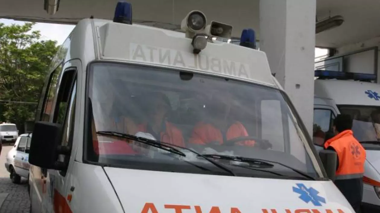 Nu a mai suportat boala! O bătrână din Bârlad s-a aruncat de la etaj din cauza durerilor 