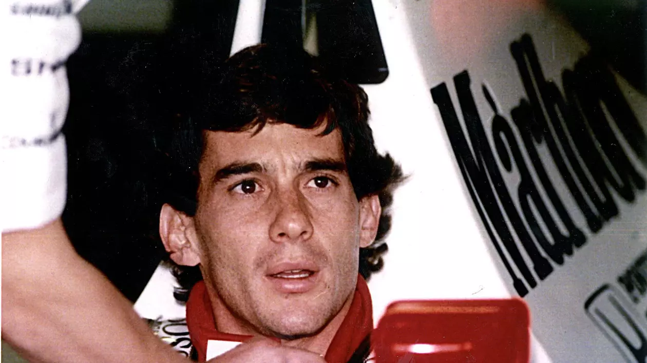 20 de ani de la moartea lui Ayrton Senna. Vezi accidentul în care pilotul şi-a pierdut viaţa!