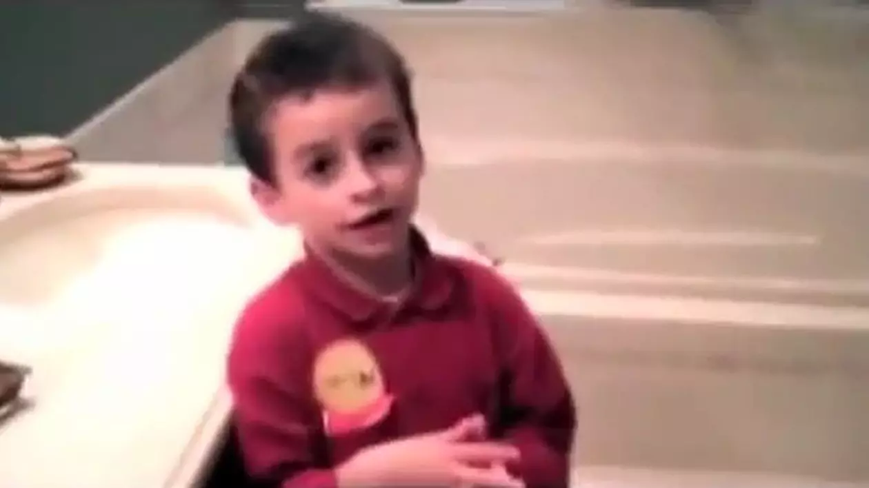 NEPREŢUITĂ! Reacţia unui PUŞTI care ÎNTÂLNEŞTE PENTRU PRIMA DATĂ ÎN VIAŢĂ un CUPLU GAY | VIDEO
