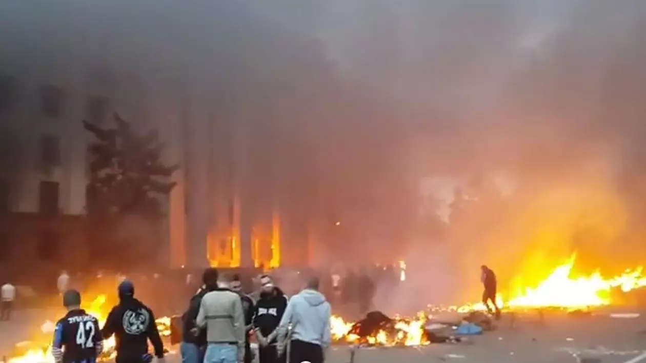 UCRAINA îşi PLÂNGE MORŢII! DOLIU NAŢIONAL pentru VICTIMELE de la ODESA!
