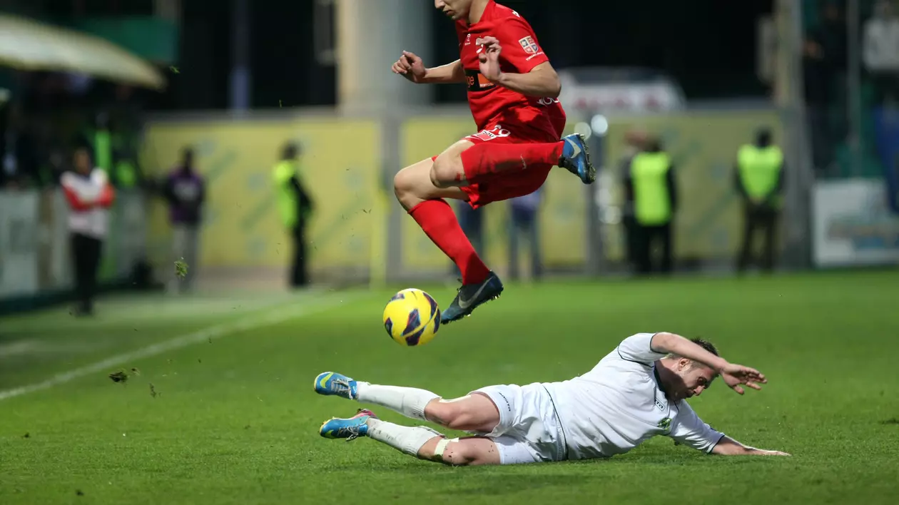 Neluţ Roşu, dorit de două echipe din Liga I