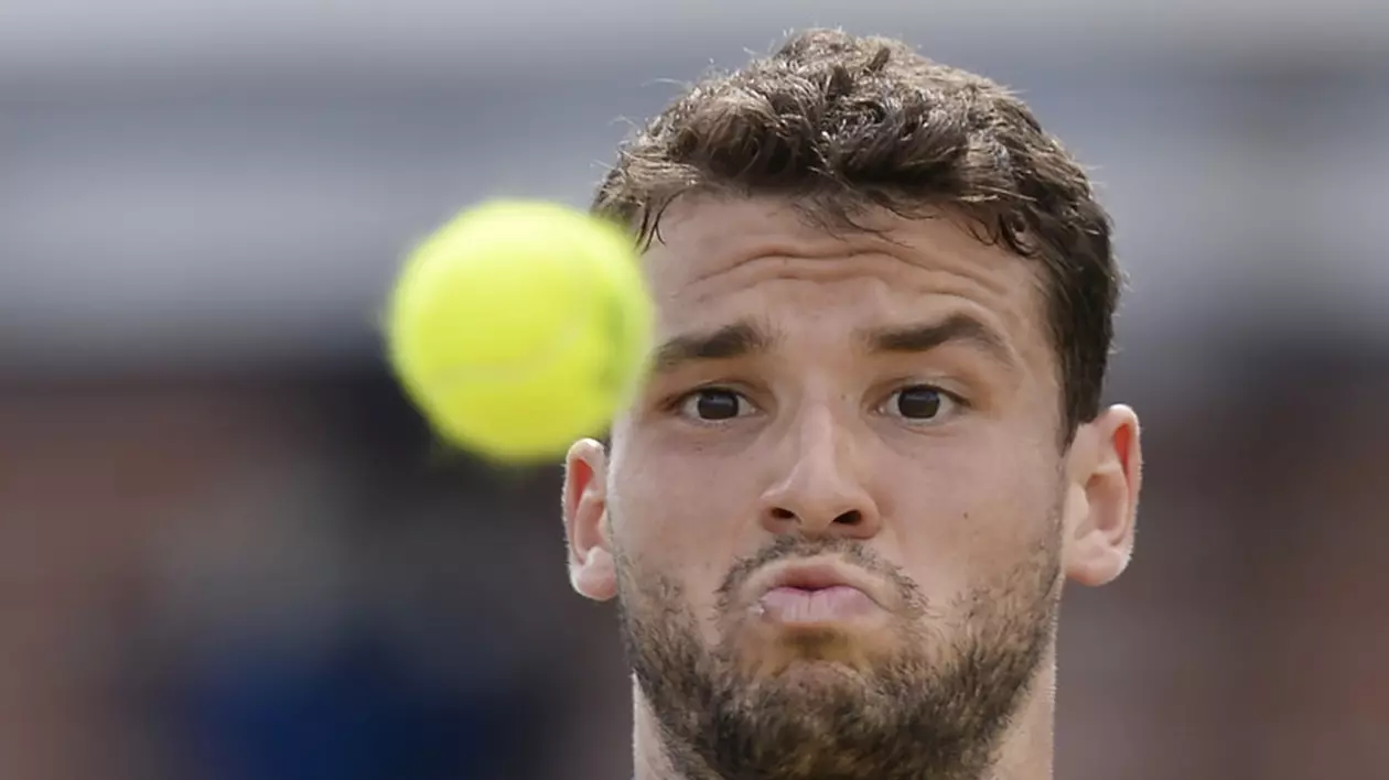 Dimitrov - Lopez, în finală la Queen`s