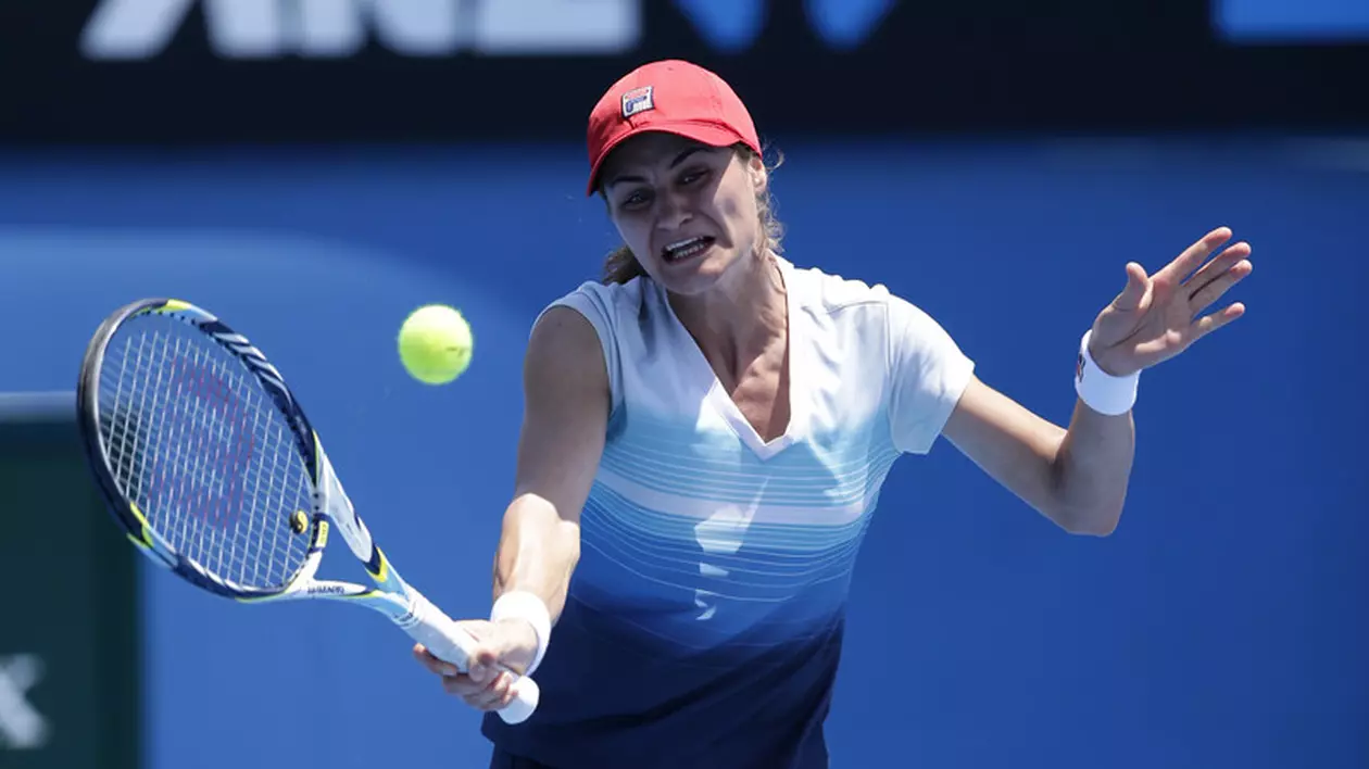Monica Niculescu a fost eliminată în turul I. Andreea Mitu - Radwanska 2-4, întrerupt de ploaie
