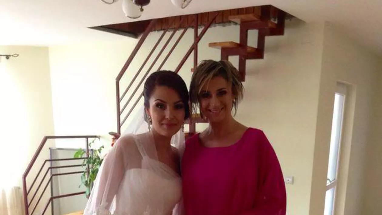 Ana Maria Prodan şi Laurenţiu Reghecamf, naşi de cununie ai unor prieteni! FOTO