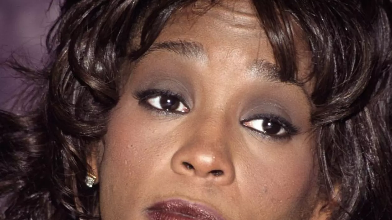 Mama cântăreţei Whitney Houston, scandalizată de filmul despre viaţa fiicei sale 