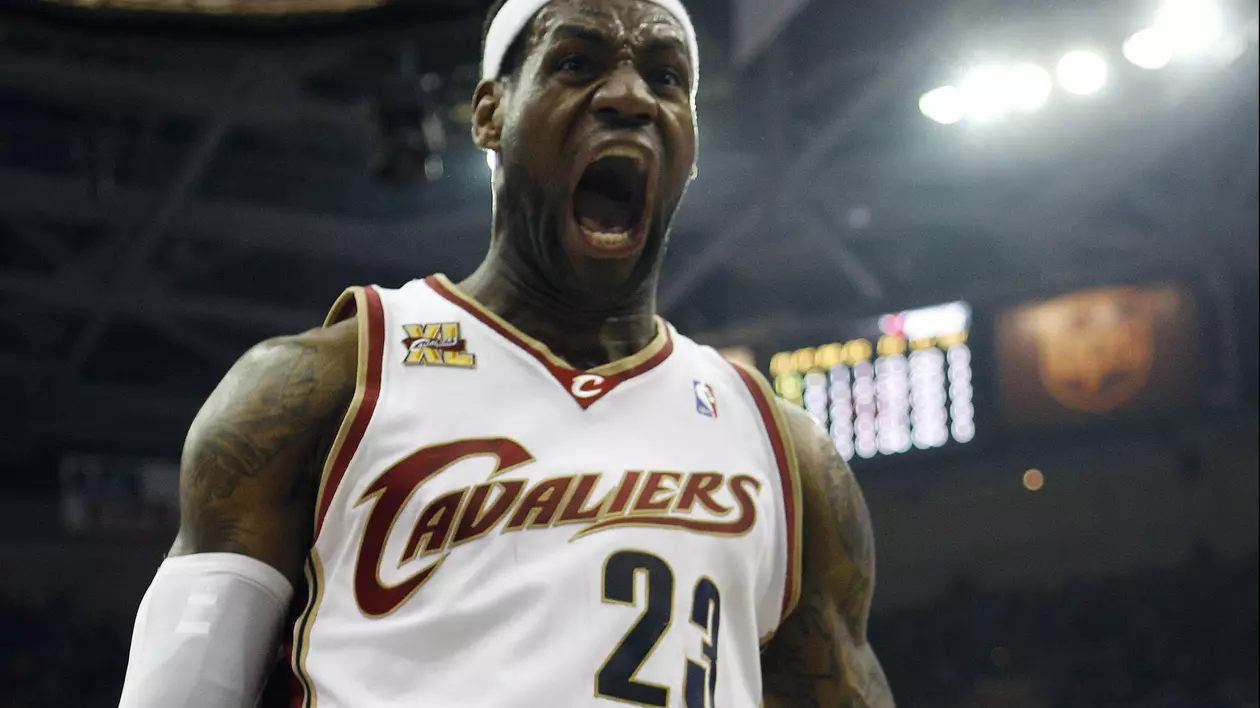 LeBron James și-a ales numărul cu care va juca în sezonul viitor
