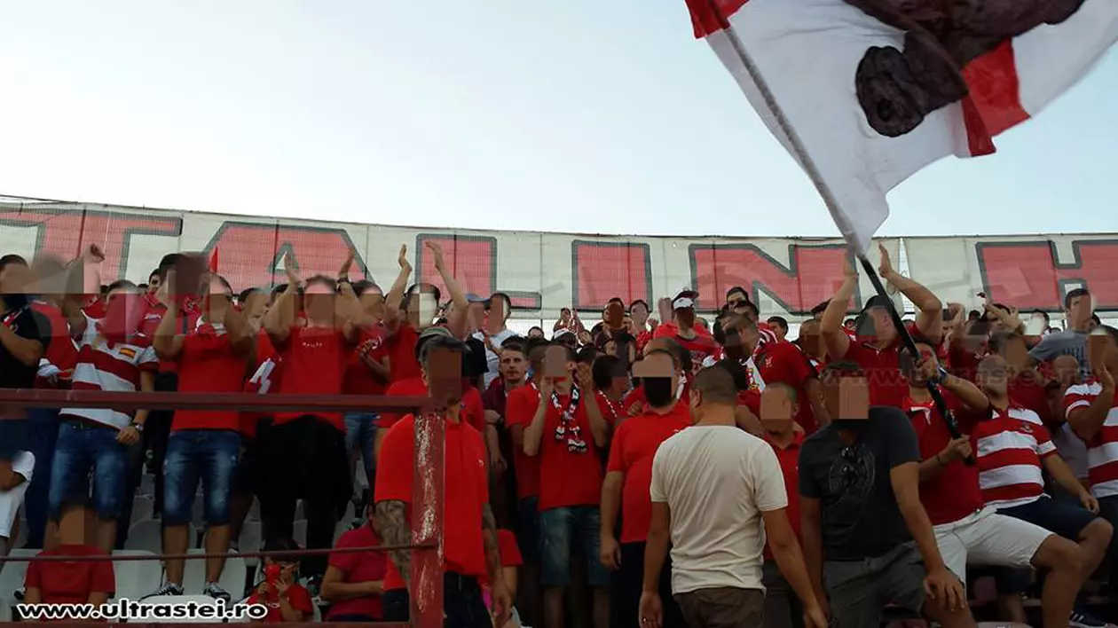Suspendat pentru partida cu FC Braşov, Vali Lazăr a văzut meciul din PCH