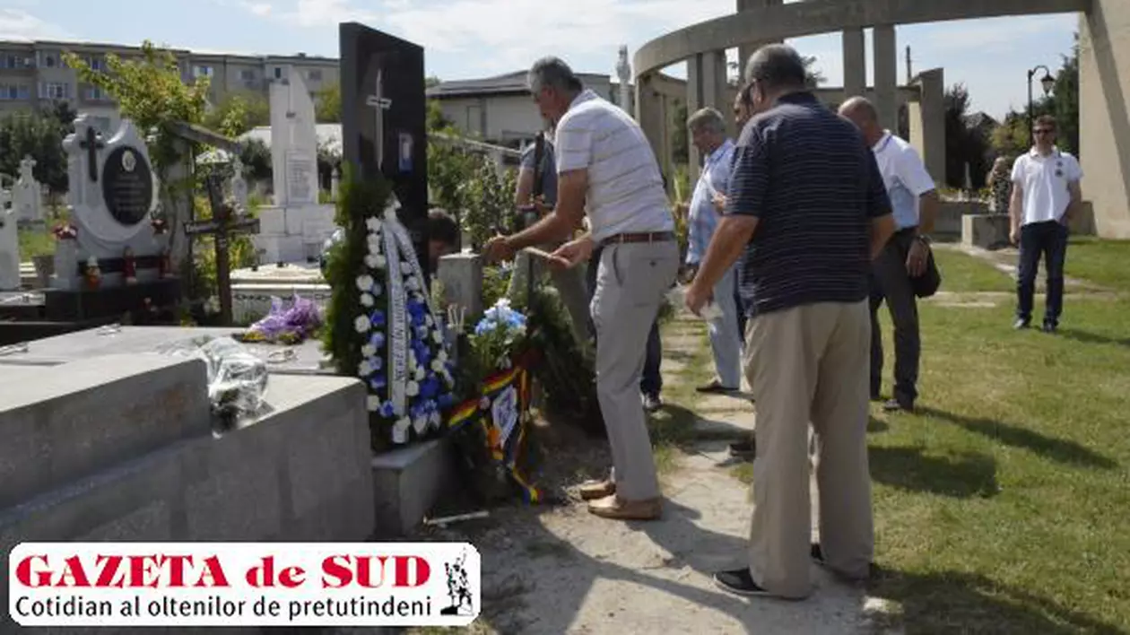 GALERIE FOTO / Căpitanul Craiovei Maxima, omagiat de foştii colegi