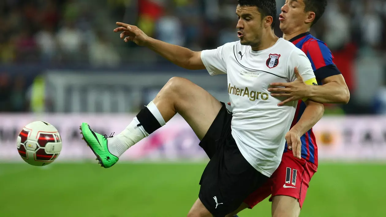 SURPRIZĂ. Transferul care va influenţa RADICAL lupta pentru titlu în Liga 1