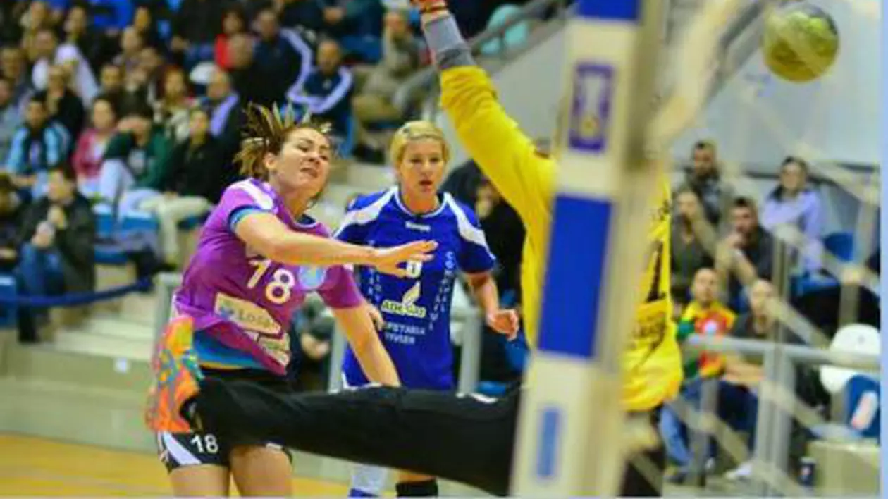 Corona Braşov a învins HCM Baia Mare, în derby-ul etapei a 5-a a Ligii Naţionale