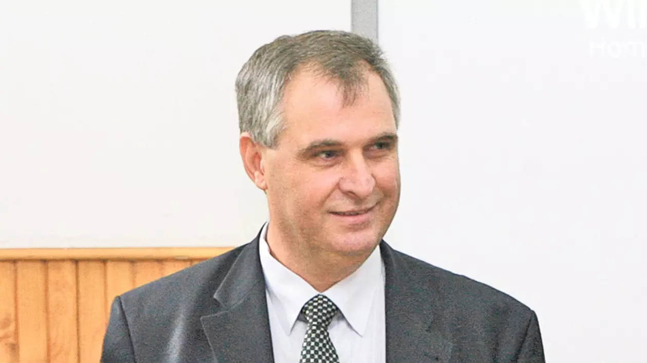 Fostul ministru al Comunicațiilor Valerian Vreme ar putea ajunge marți la DNA pentru a fi pus sub acuzare, după avizul dat de președinte.