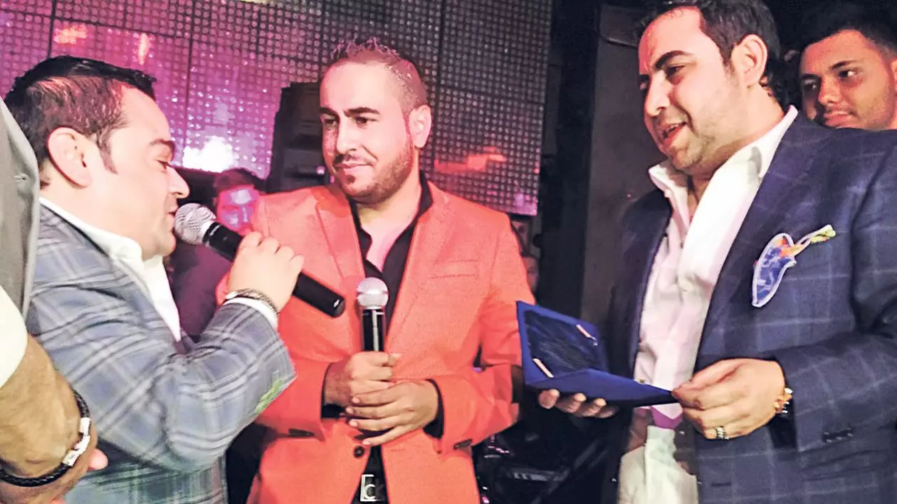 De la naşu’, fără număr! Adrian Minune şi-a ales un alt manelist de suflet chiar de ziua finului Salam
