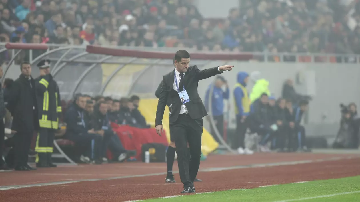 Flavius Stoican a lăsat în afara lotului trei titulari pentru partida de la Brașov!