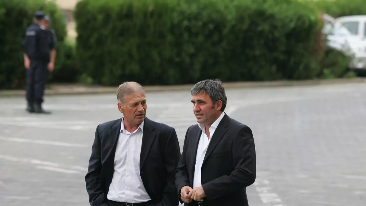 FOTBAL INTERN / Hagi a fost răzbunat! FRF l-a dat afară pe duşmanul ”Regelui”