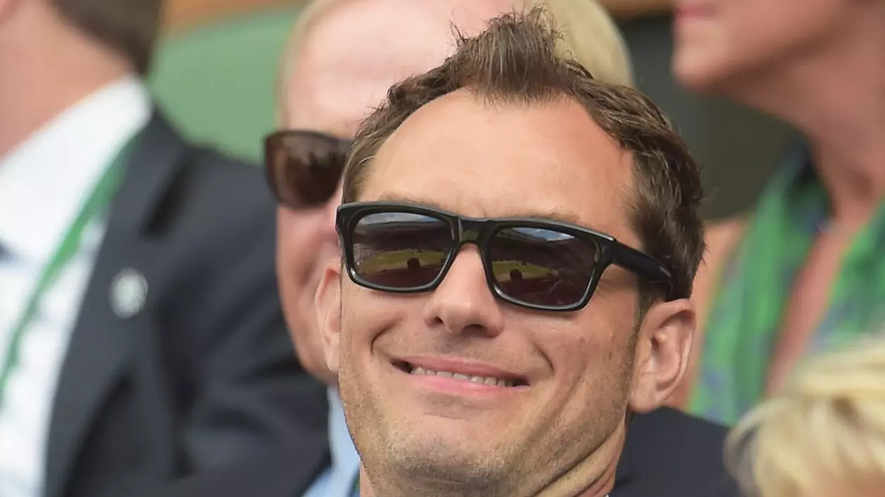 Jude Law NU este în culmea fericirii: va deveni tată deşi s-a despărţit deja de mama viitorului copil