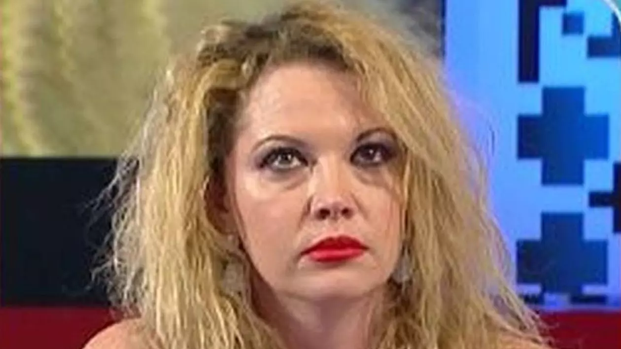 INCREDIBIL ce VREA să FACĂ GRAVIDA OANA LIS ca să aibă BANI de BONĂ!