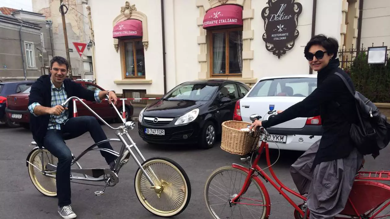 GALERIE FOTO / Virgil Stănescu şi soţia sa, pasionaţi de mers pe bicicletă