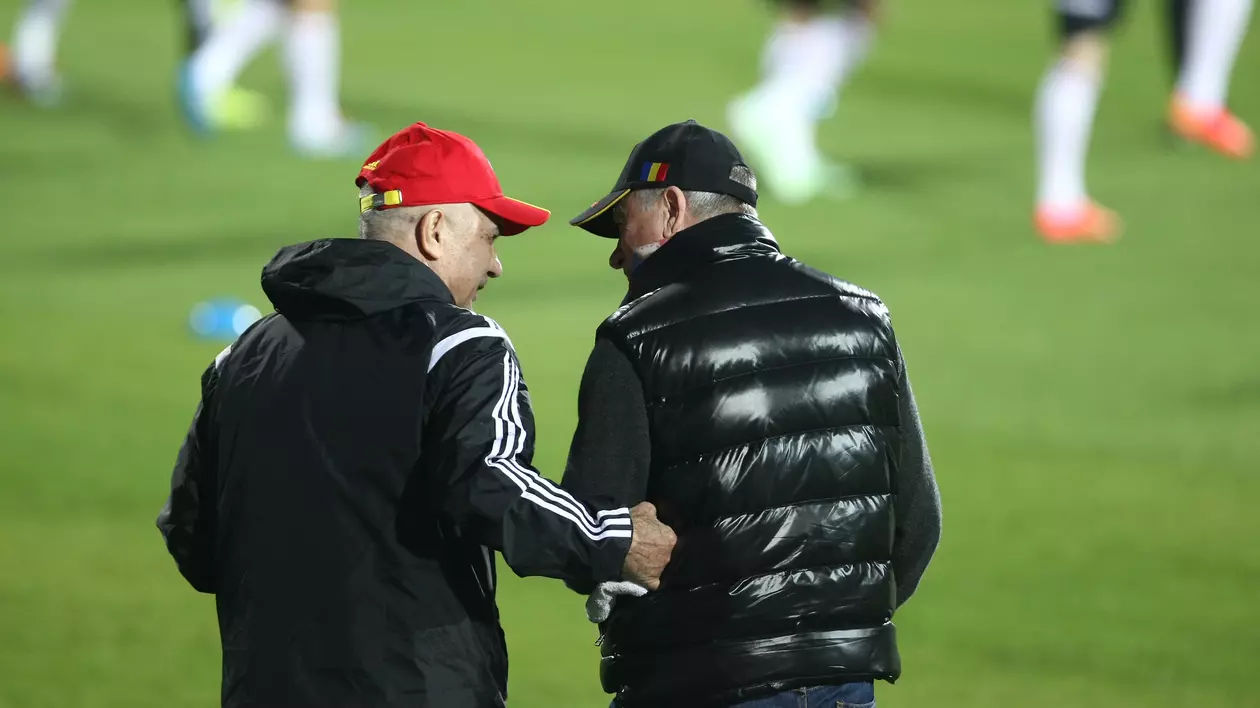 ROMÂNIA - IRLANDA DE NORD, preliminarii Euro 2016 / ^Cine minte în cazul steliștilor de la națională? S-a ramolit Anghel Iordănescu?