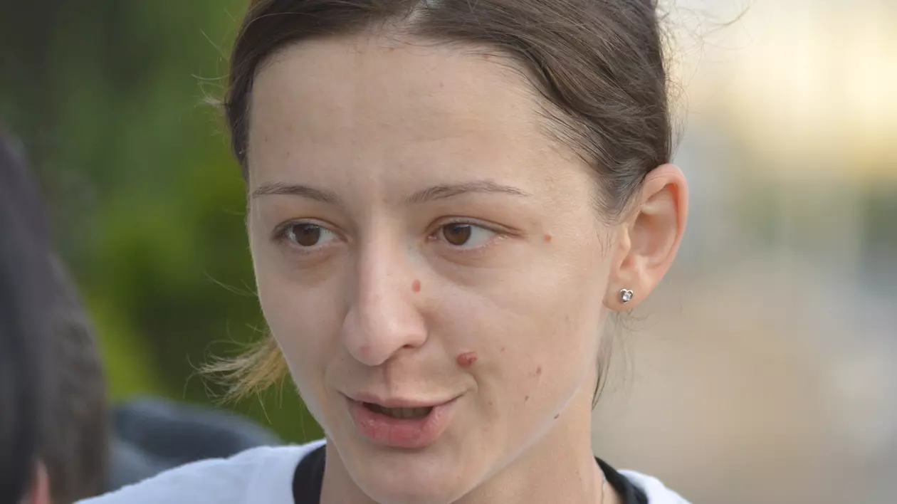 Ana-Maria Brânză a făcut-o de oaie: înţepată de o prietenă!
