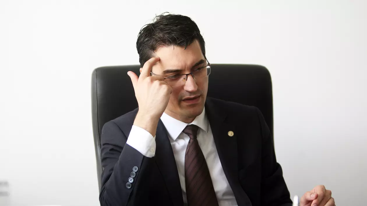 Programul electoral al lui Răzvan Burleanu este criticat de principalii contestatari ai președintelui FRF