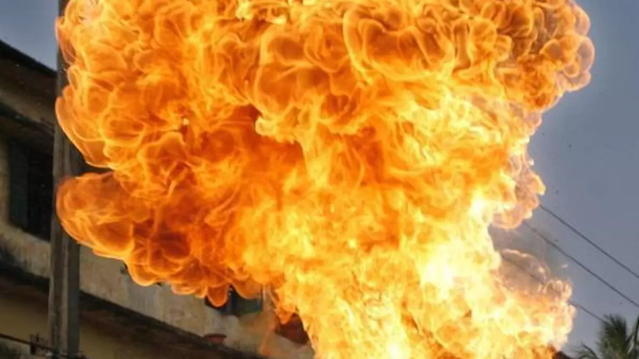EXPLOZIE într-un BLOC din GALAȚI! O FEMEIE a fost RĂNITĂ!