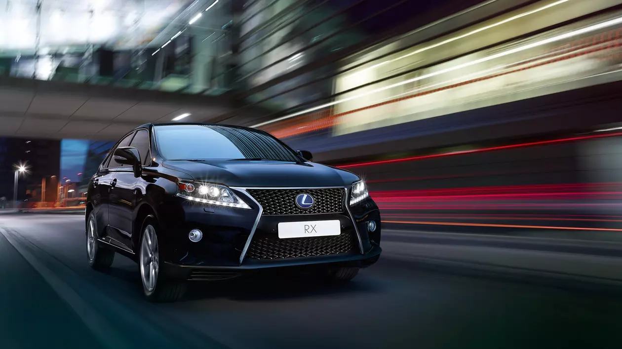 Lexus, mașina preferată de bogătașii români. Japoneza se află pe primul loc în topul vânzărilor de automobile noi de lux