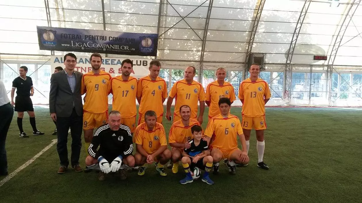 Șeful Federației Române de fotbal se pune bine cu gazetarii români