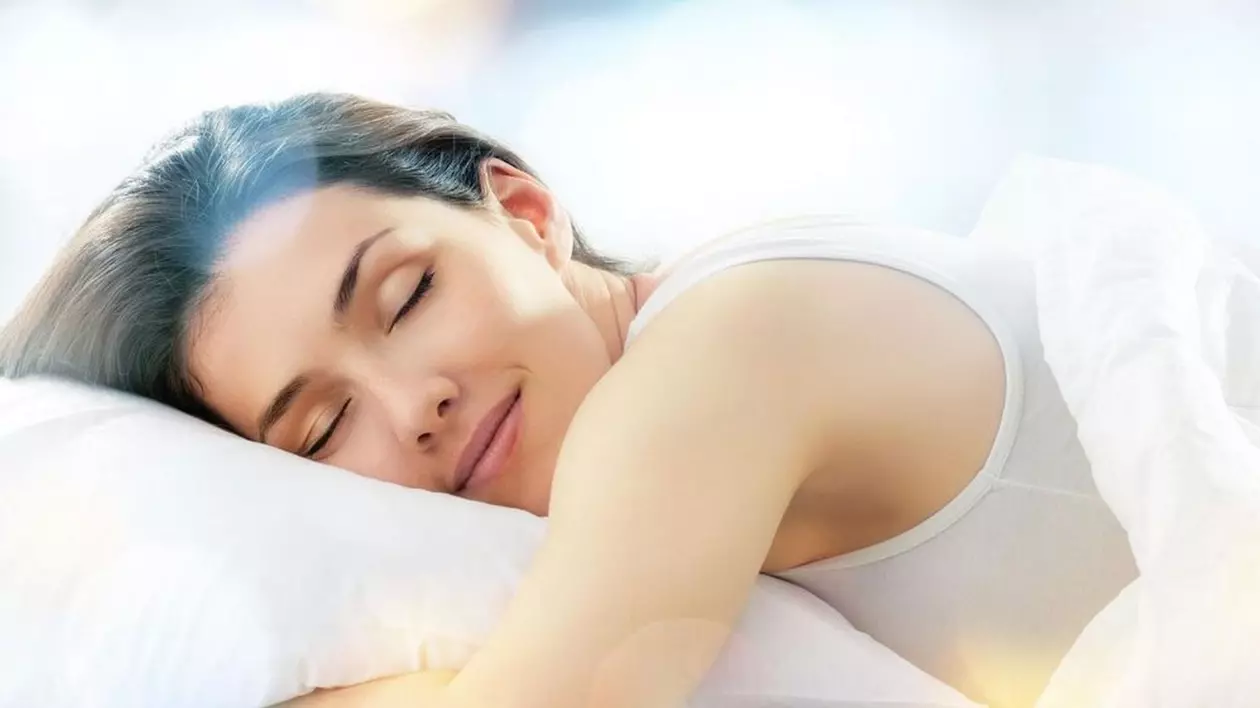 Cum sa SLABESTI in timp ce DORMI! Este posibil daca iti detoxifici corpul in fiecare noapte!