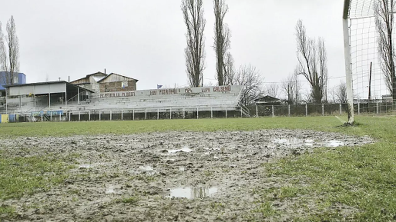 FABULOS. Un fotbalist din România ŞOCHEAZĂ: "N-am mai suportat şi l-am LOVIT! El NU MERITA roşu!"