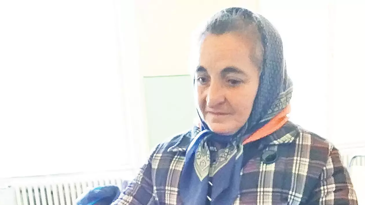 Fata Doiniței a născut la doar 12 ani | Își va crește nepoata ca pe propria fiică