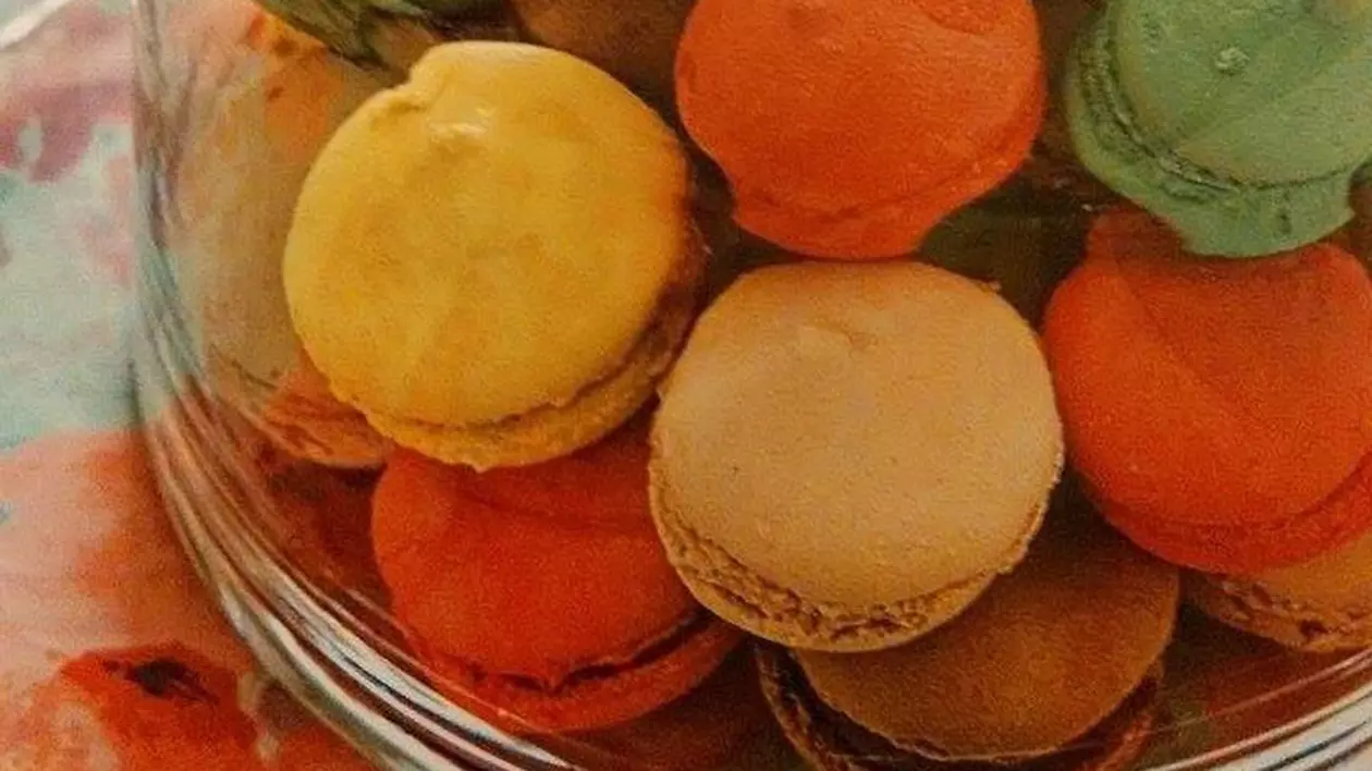 MASTERCHEF LA TINE ACASĂ! Două PREPARATE care ÎI VOR CUCERI pe invitați de REVELION: 1. MACARONS
