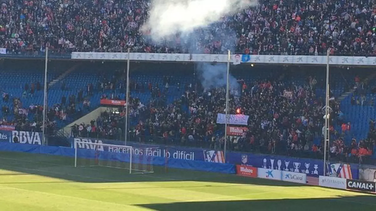 SCANDAL în Spania. Ultraşii din gruparea "Frente Atleti" s-au întors pe stadion!