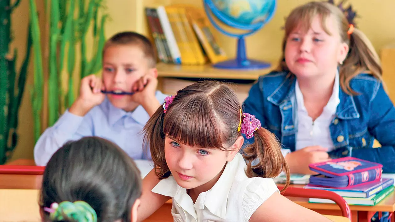 Elevii ar putea avea o nouă materie obligatorie de studiu. Nutriţia se va învăţa la şcoală