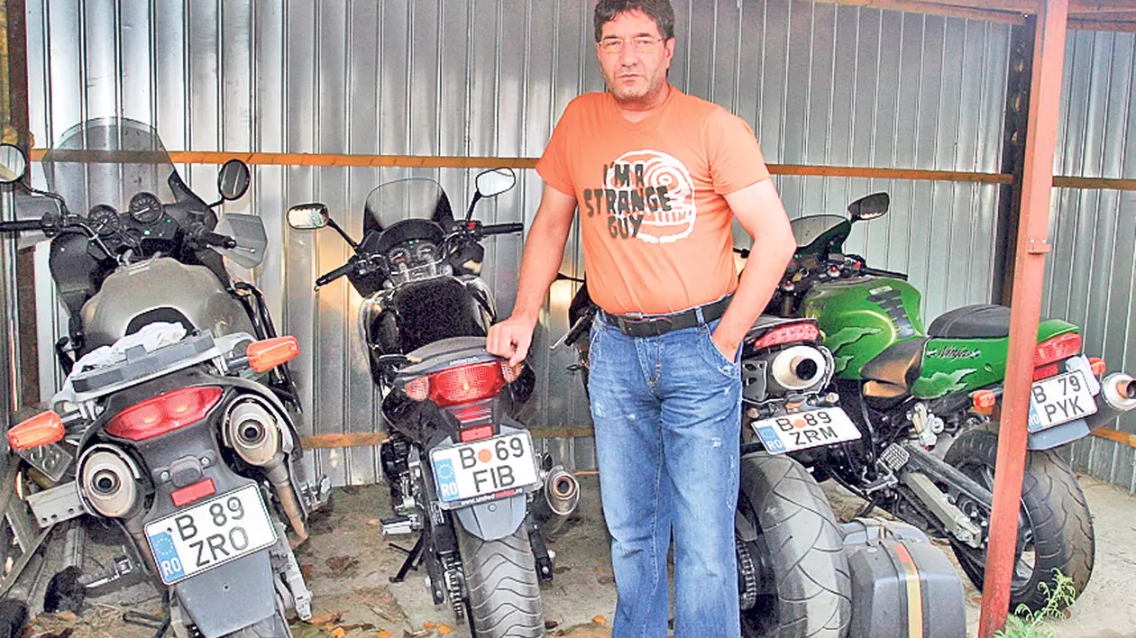 Secretul... domestic al umoristului Radu Pietreanu |  «Ascunde» 12 motoare în garaj!