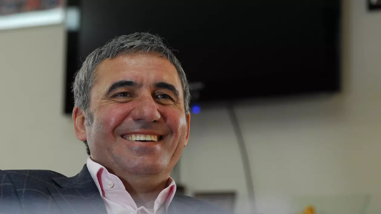 Hagi se întoarce cu Viitorul la Constanța, după exilul de la Voluntari / FOTO