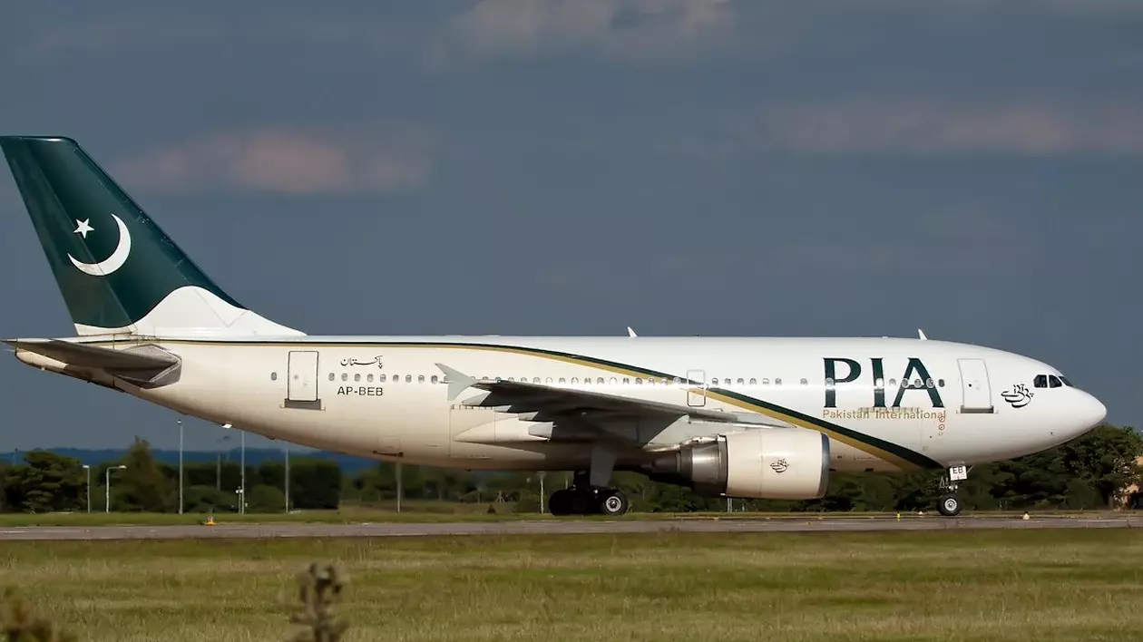 Tragedie aviatică în Pakistan! Un avion cu 47 de oameni la bord s-a prăbușit