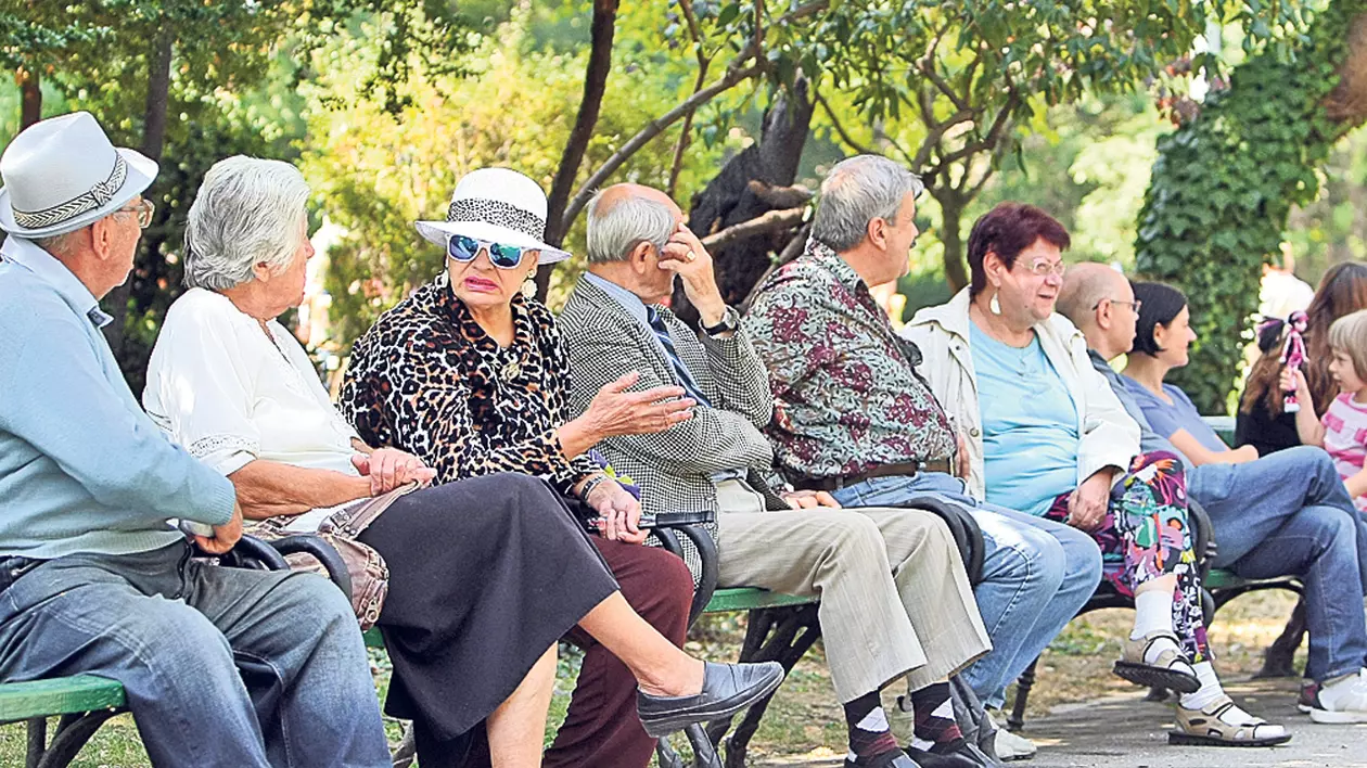 România are aproape 5 milioane de pensionari. Care este pensia medie lunară