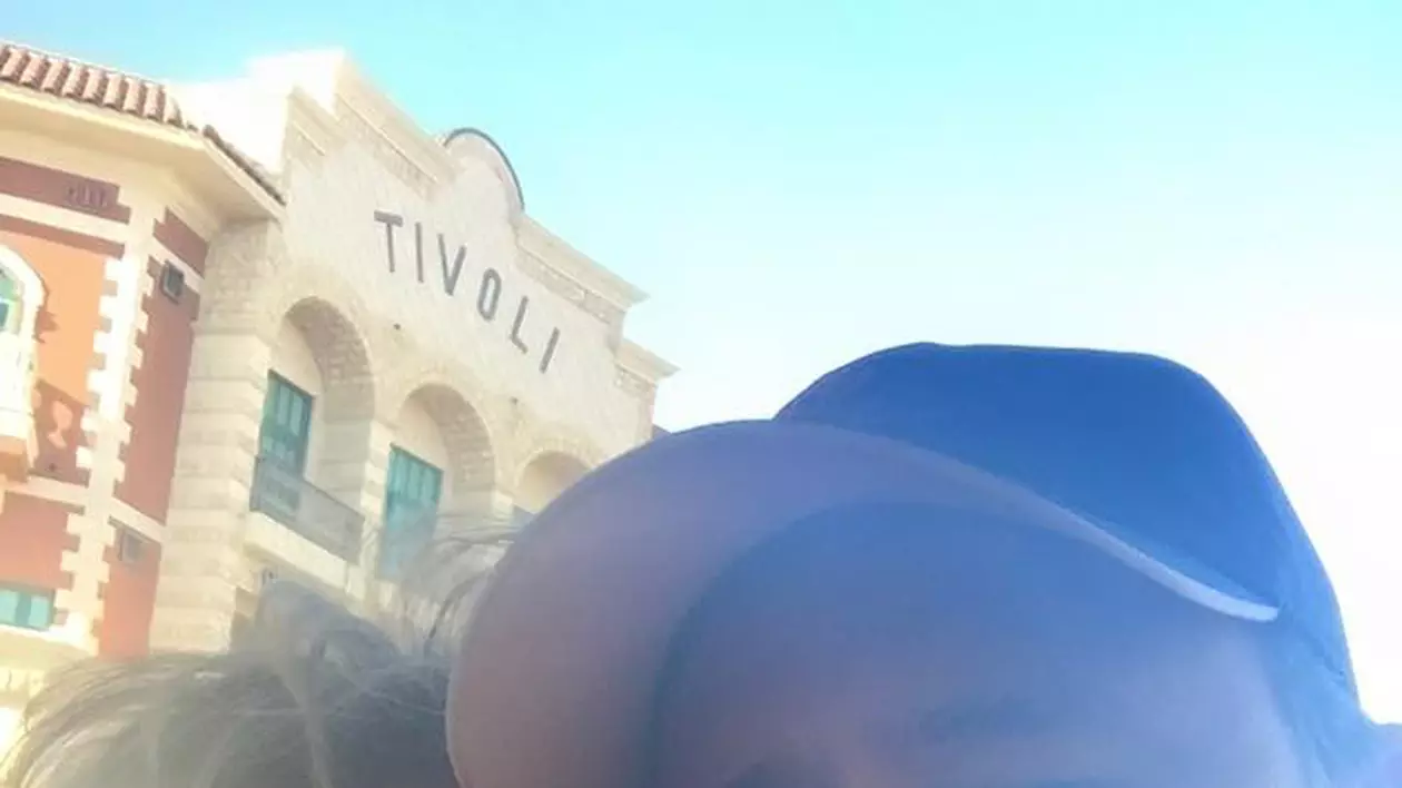 Laurențiu Reghecampf și Anamaria Prodan fac senzație la Las Vegas! Cei doi se dau în stambă cu o limuzină de lux / GALERIE FOTO