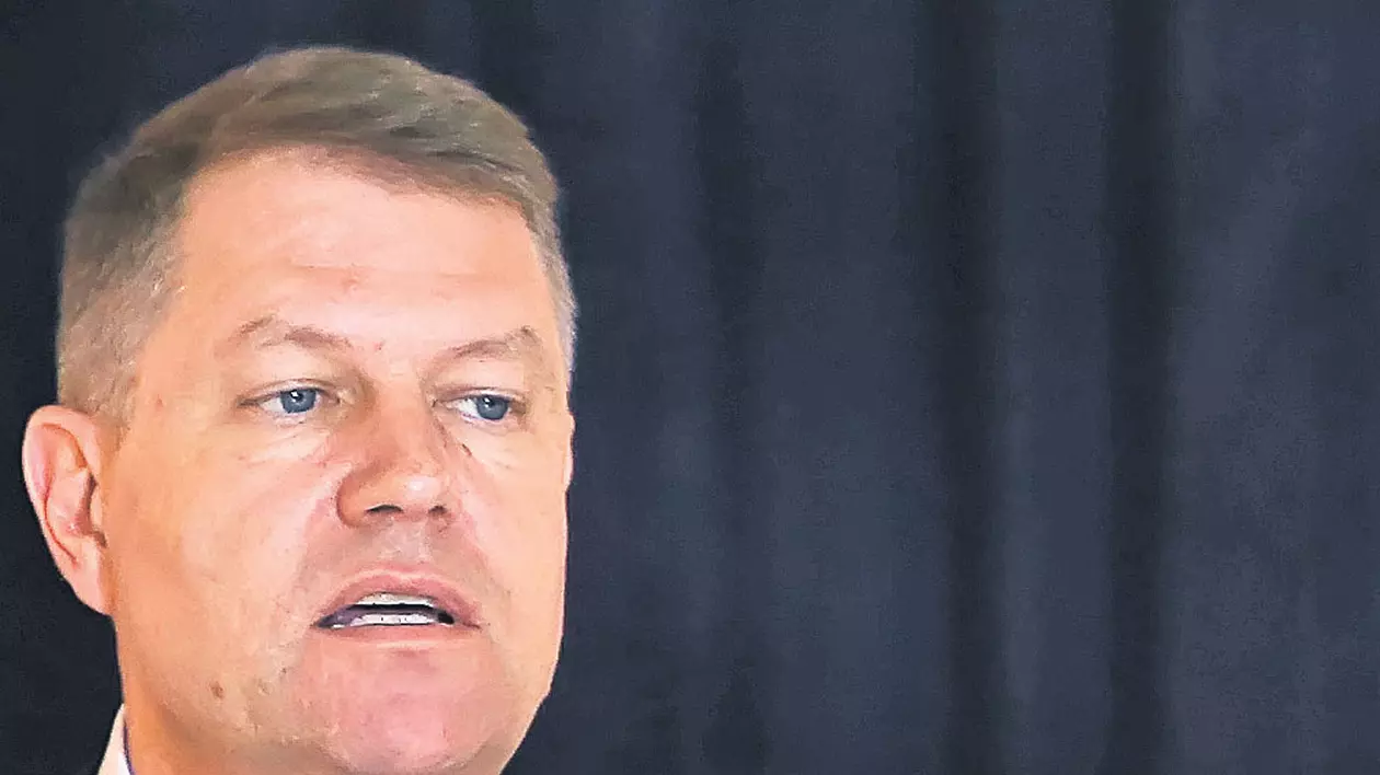 Klaus Iohannis nu-și găsește purtător de cuvânt
