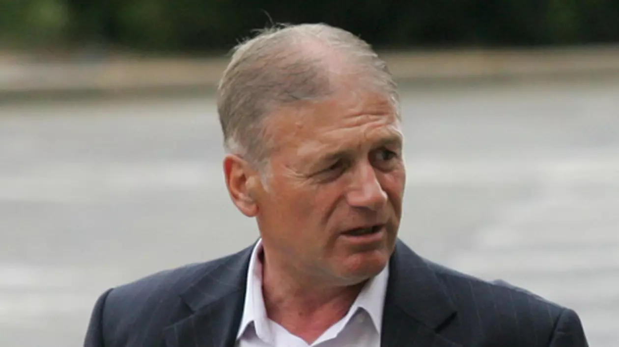 Fostul mare internațional Liță Dumitru împlinește 67 de ani: ”Anul 2016 a fost greu, dar și bun, pentru că am scăpat de cancer”