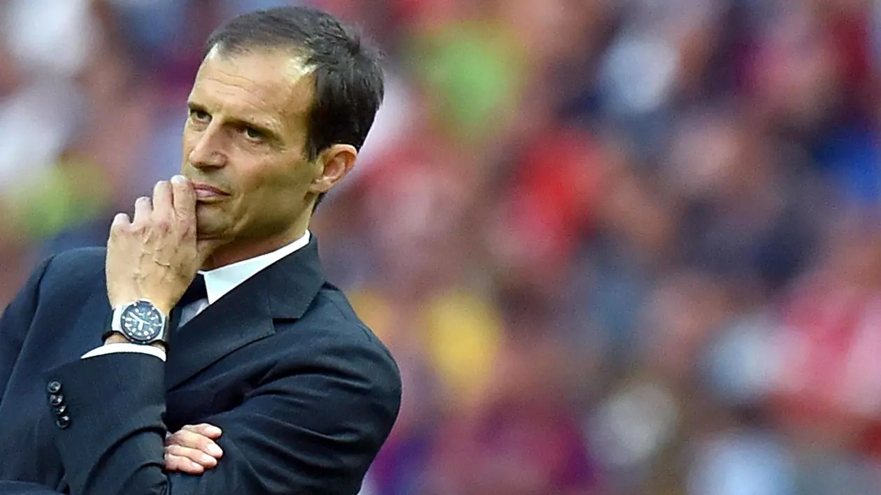 Max Allegri, la Chelsea? Presa engleză a detonat bomba: Antonio Conte va pleca de la Chelsea la finalul sezonului! Roman Abramovici a fost nemulţumit de modul în care italianul a gestionat situaţia la club după câştigarea campionatului.