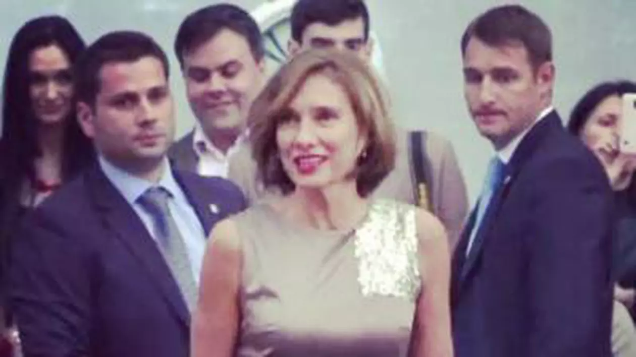 Carmen Iohannis, încălcare gravă de protocol în timpul unei vizite oficiale